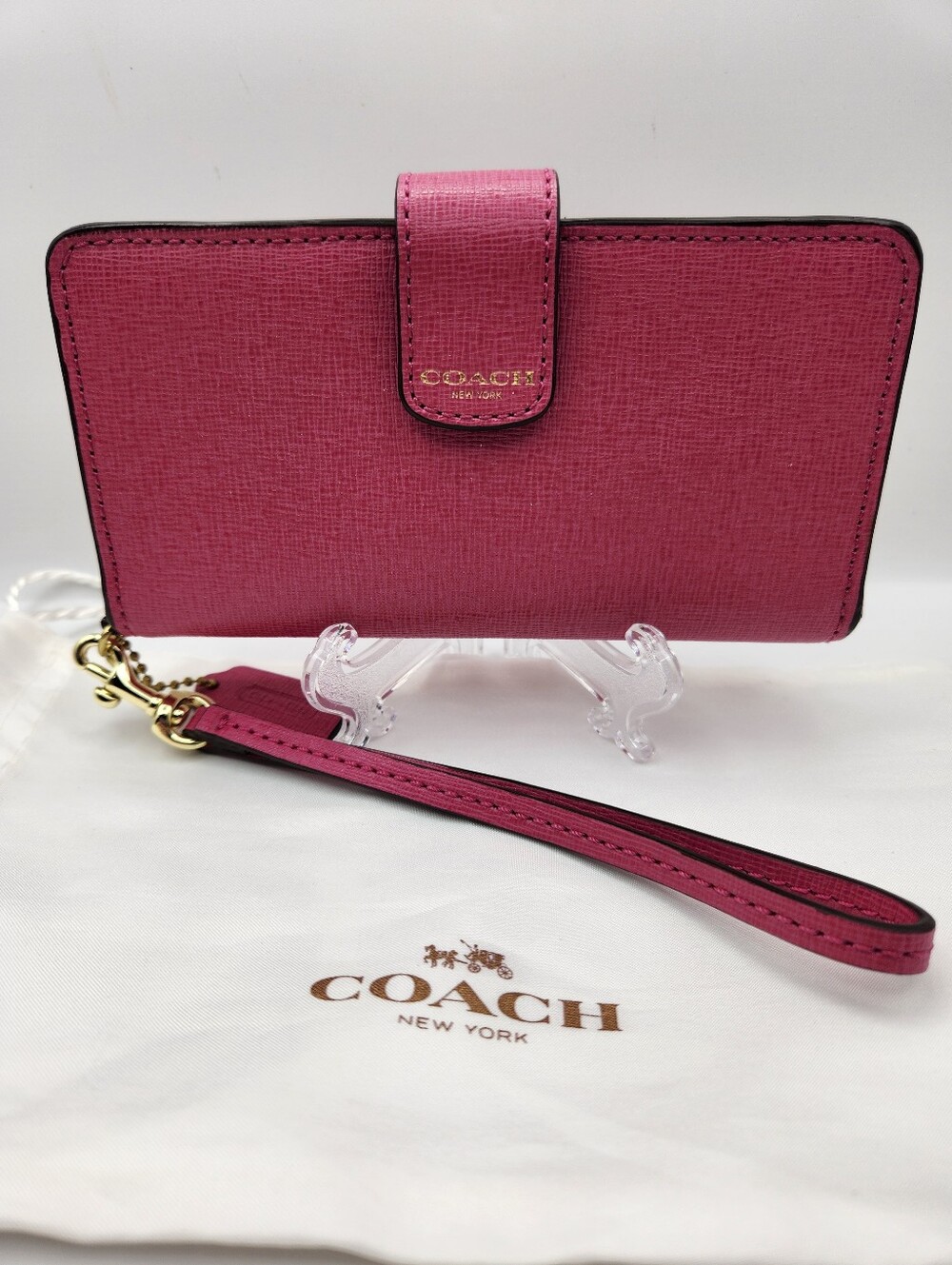 Coach Tech Phone Wallet wristlet, Pink